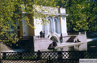 Домик на Патриарших прудах